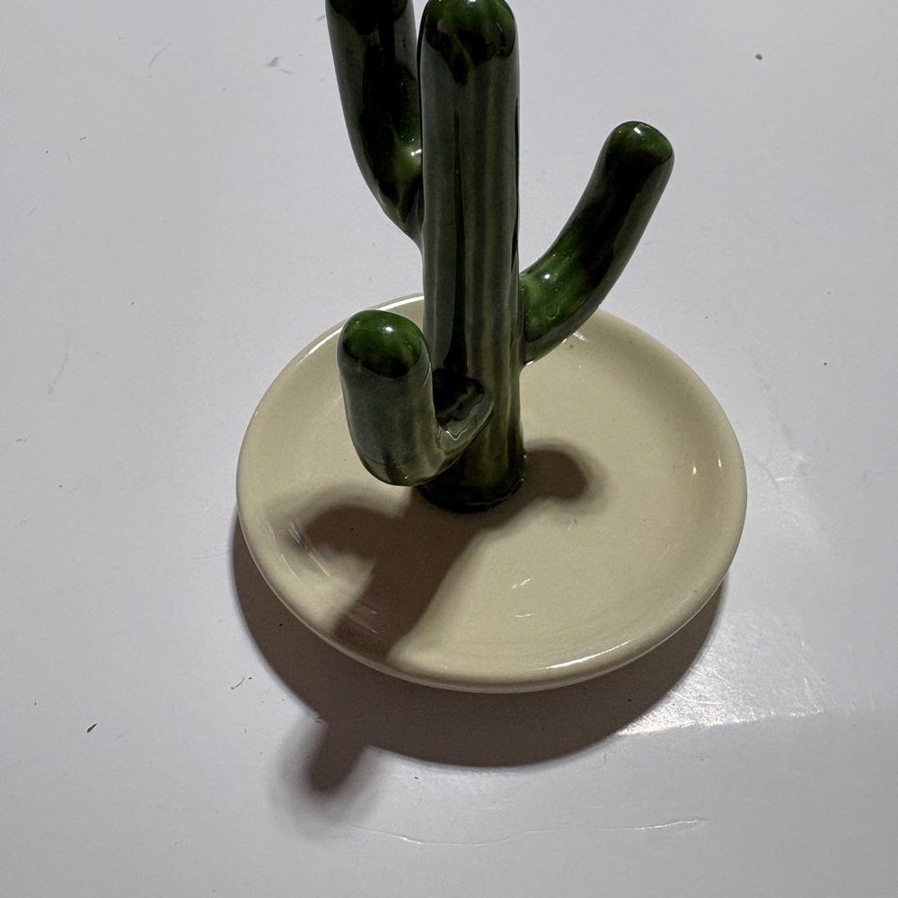 Elegant Green Cactus Ceramic Jewelry Holder